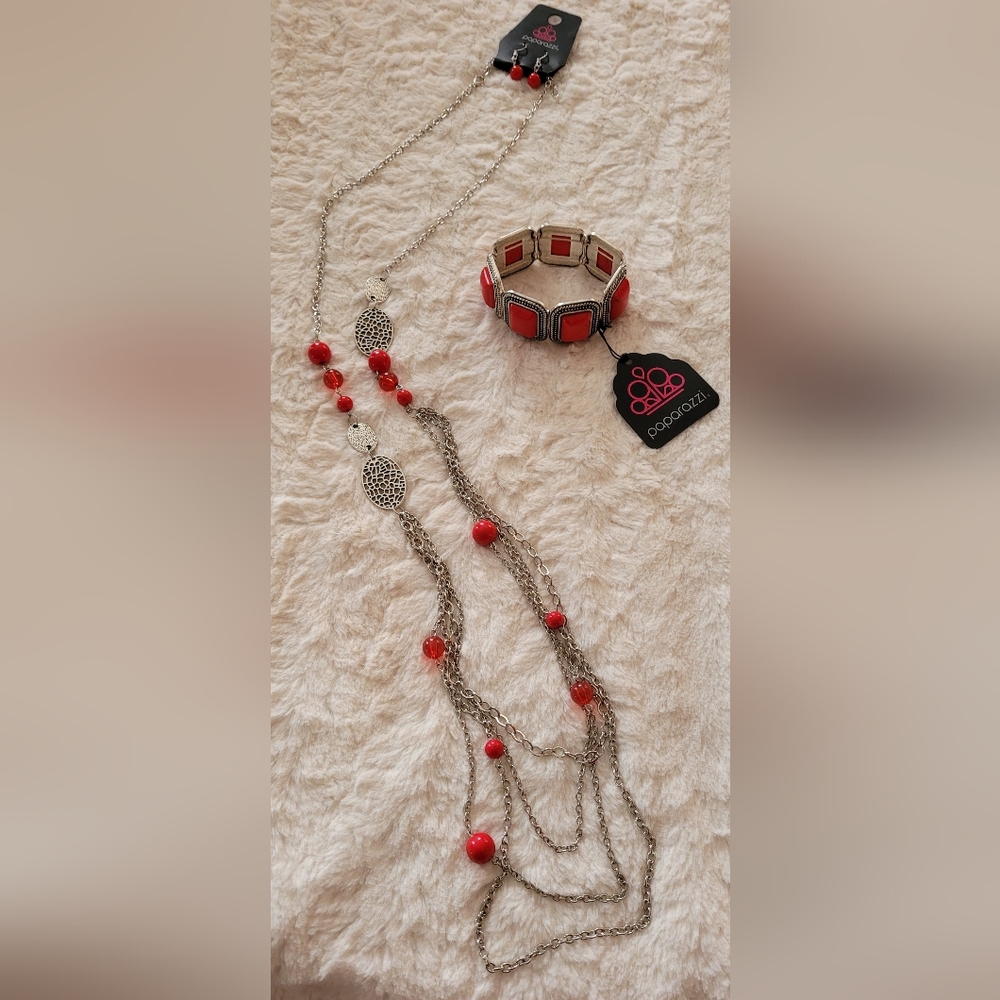 Paparazzi Necklace, Earrings & Bracelet - NWT